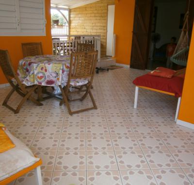 Jolie chambre dans le centre du Gosier