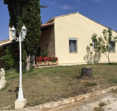 3  chambres  colorées