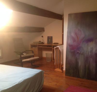 Chambre à louer dans atelier d'artiste