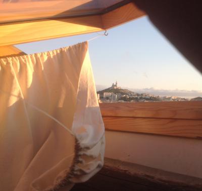 Chambre à louer dans atelier d'artiste