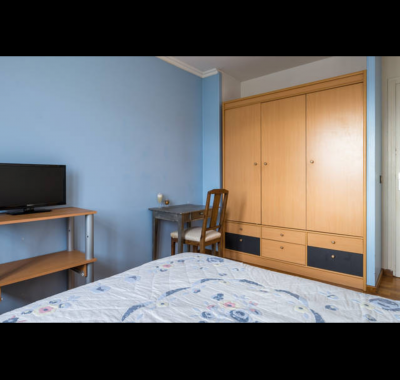 Chambre meublée dans maison calme parc parilly