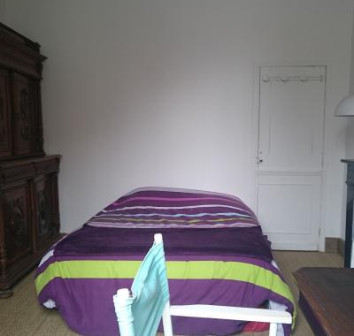 CHAMBRE CHEZ L'HABITANT DANS MAISON A PARTAGER