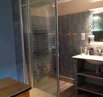 Chambre avec sa sdb privative et dressing