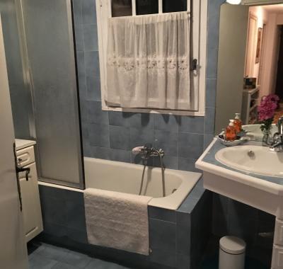 Chambre privée dans maison