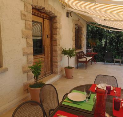 Chambre individuelle dans grande villa