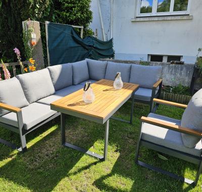 Chambre avec lit 2 places, individuelles à l'étage