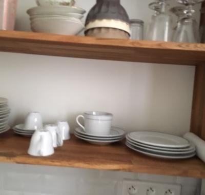 Chambre dans charmant petit trois pièces lumineux