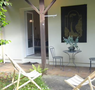 Deux pièces + cuisine indépendantes sur jardin