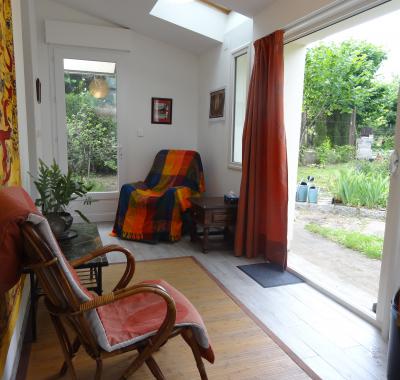 Deux pièces + cuisine indépendantes sur jardin