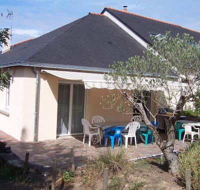 Chambre avec ptit dej repas du soir compris avec charges