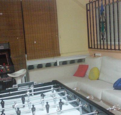 Maison rurale + 3 cabanes en bois,piscine,sauna,jaccuzzi,salle de jeux