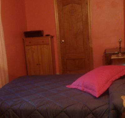 Maison rurale + 3 cabanes en bois,piscine,sauna,jaccuzzi,salle de jeux