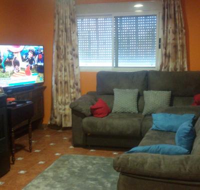 Maison rurale + 3 cabanes en bois,piscine,sauna,jaccuzzi,salle de jeux