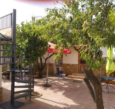 Maison rurale + 3 cabanes en bois,piscine,sauna,jaccuzzi,salle de jeux