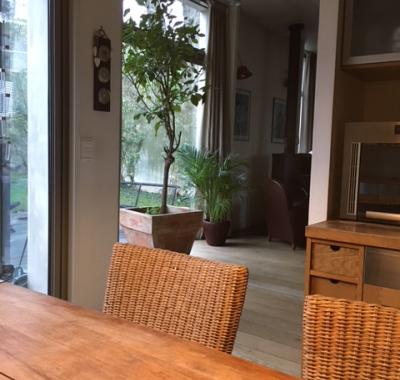 Chambre avec Salle de bain privative dans une maison d’architecte