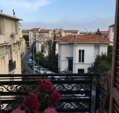 Chambre à louer dans un 3P de 80m² Nice proche libé