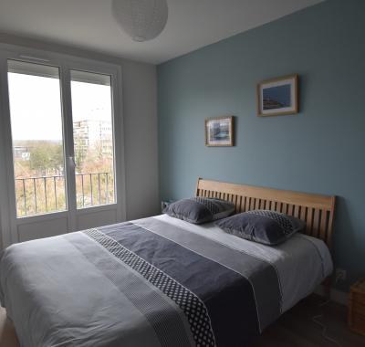 F4  80 m2 face basilique Saint Remi