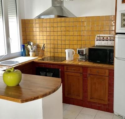 Idéal VISA pour l'Image -THE YELLOW HOUSE