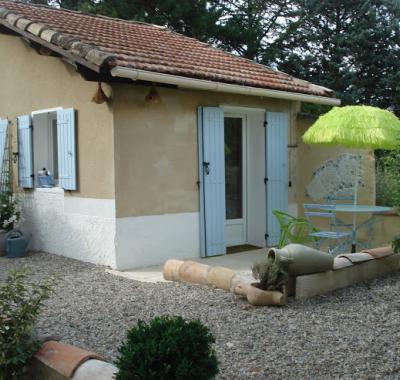 Petit studio entièrement indépendant