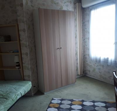 Chambre à louer dans appartement de 100m2