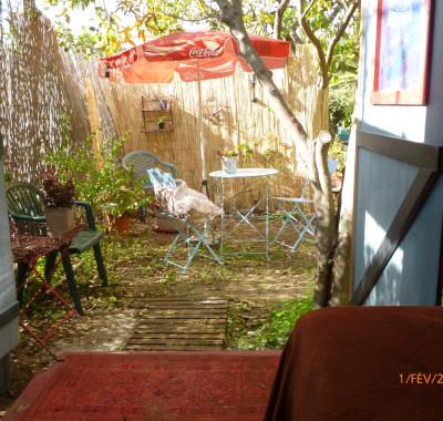 Villa dans un merveilleux jardin