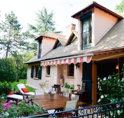 TRES JOLIE CHAMBRE DE 20 M2