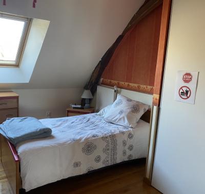 Ch rouge 1 pers proche 24 du Mans et JO