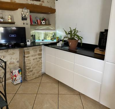 Ch rouge 1 pers proche 24 du Mans et JO