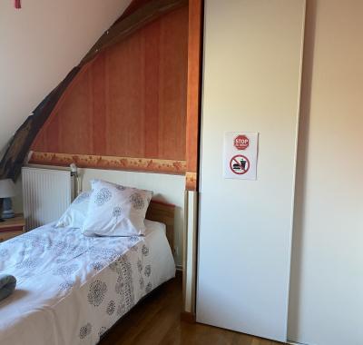 Ch rouge 1 pers proche 24 du Mans et JO