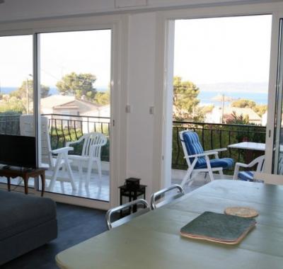 Chambre meublée bord de  mer pour dame étrangère