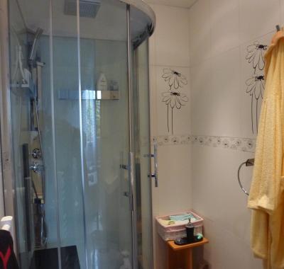 Chambres à louer  Lit simple 39 euros Pt déj inclus