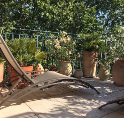 Grande chambre dans maison à louer