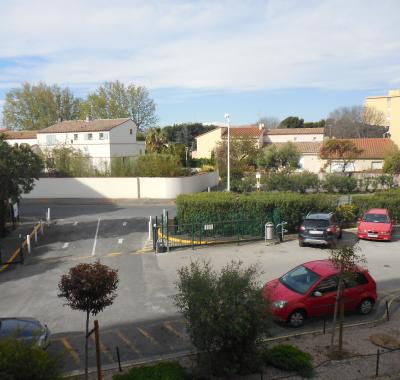 Appart. meublé T2 44 m² Clim. Ascenseur Parking, Accès Handicapé.