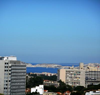 Chambre meublée disponible à Marseille