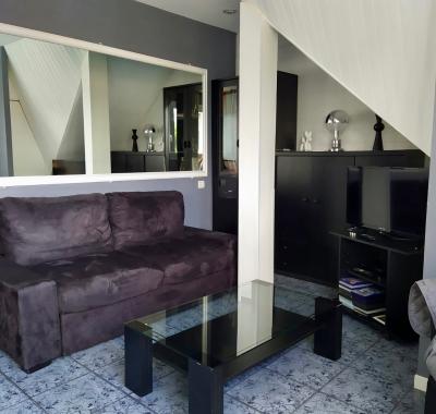 Appartement F3 avec coin jardin proche Paris et Disneyland