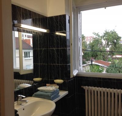 Appartement F3 avec coin jardin proche Paris et Disneyland