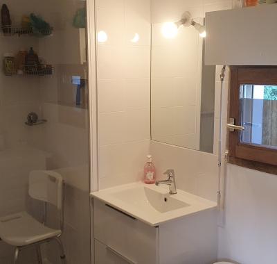 Chambre CALME pour Femme proche métro