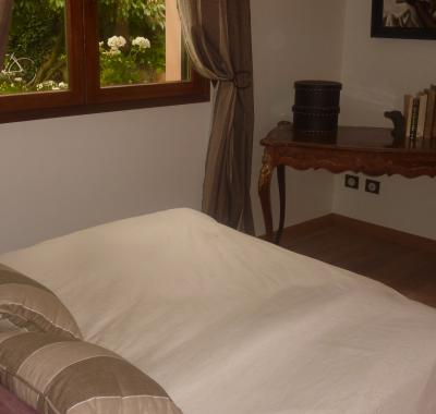 Chambre luxueuse de 20m2 dans propriete à Maisons Laffitte