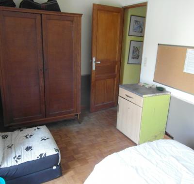 Chambre dans atelier d'artiste près de Reims