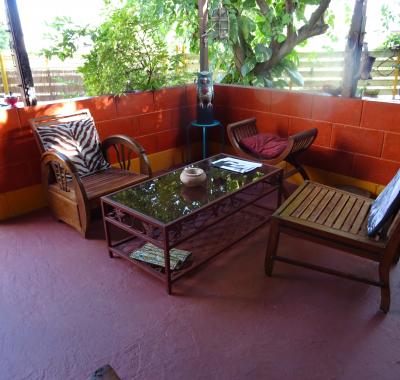 LOUE CHARMANTE CASE CREOLE SALINE LES BAINS