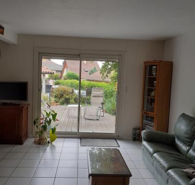 Agréable Chambre lumineuse de 10 m2  entre Grenoble et Chambéry