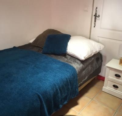 Studio avec petite terrasse