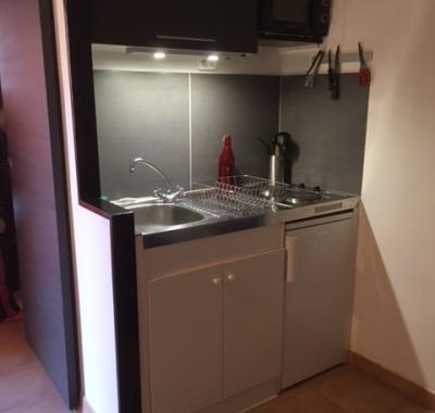 Studio avec petite terrasse