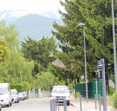 F3 TBE 100% meublé-équipé GRENOBLE centre / Tram A à 3mn