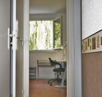 F3 TBE 100% meublé-équipé GRENOBLE centre / Tram A à 3mn