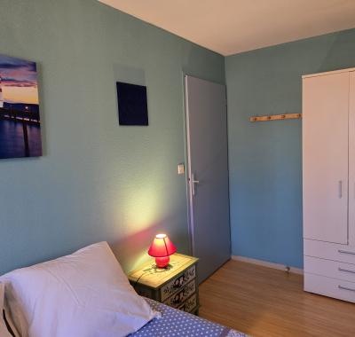 Chambre individuelle grand lit ,➕ chambre supplémentaire