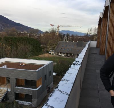 Grand appartement vue lac et montagne