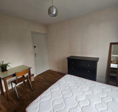 Chambre à louer vue sur parc