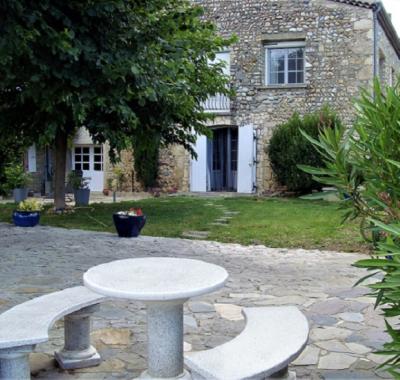 Chambre d'hôte meublée 2 pers. + commodités d'usage