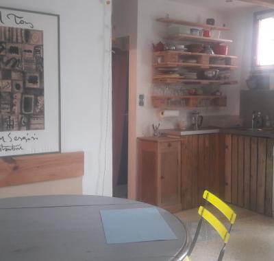 Chambre privée dans grande maison avec jardin